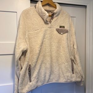 LL Bean Hi-Pile cozy pullover. Cream color & beige trim. Zippered pockets. EUC.